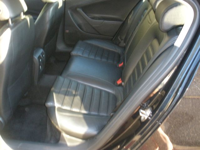 Volkswagen Passat 2007 photo 14