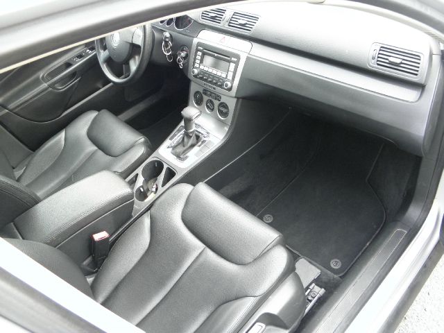 Volkswagen Passat 2007 photo 13