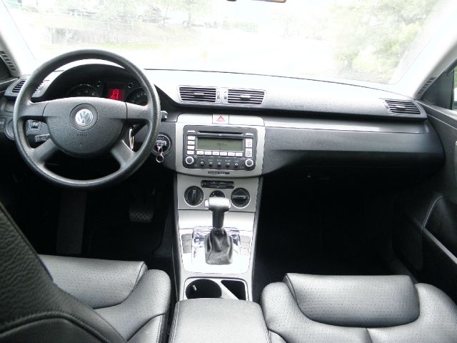 Volkswagen Passat 2007 photo 23