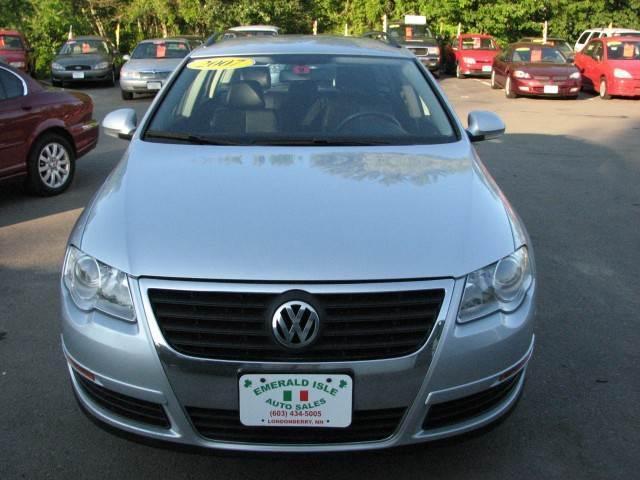 Volkswagen Passat 2007 photo 1