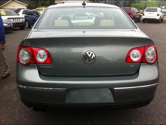 Volkswagen Passat 2007 photo 4