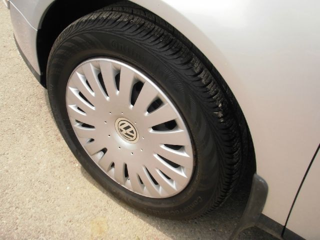 Volkswagen Passat 2007 photo 12