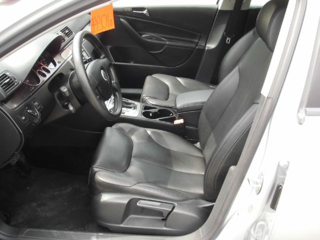 Volkswagen Passat 2007 photo 16