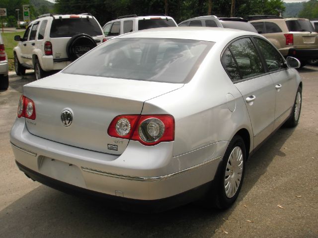 Volkswagen Passat 2007 photo 2