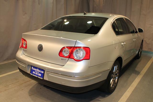 Volkswagen Passat 2008 photo 3