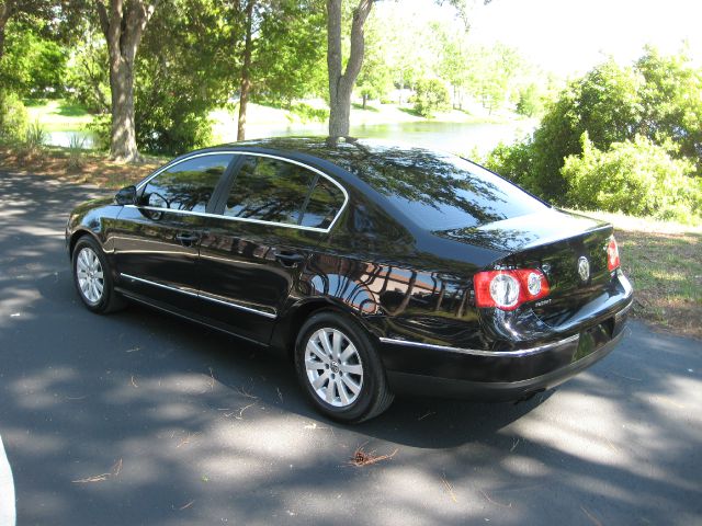 Volkswagen Passat 2008 photo 2