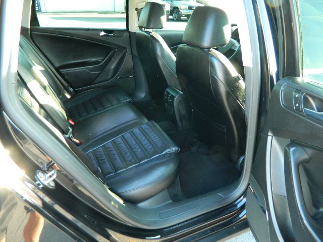 Volkswagen Passat 2008 photo 11