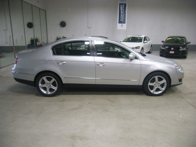 Volkswagen Passat 2008 photo 4