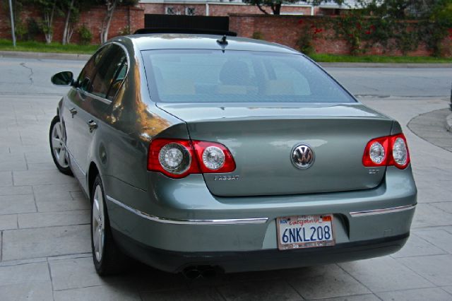 Volkswagen Passat 2008 photo 0
