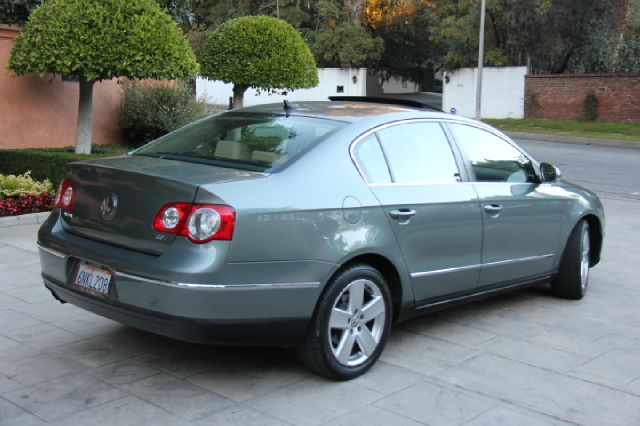 Volkswagen Passat 2008 photo 4