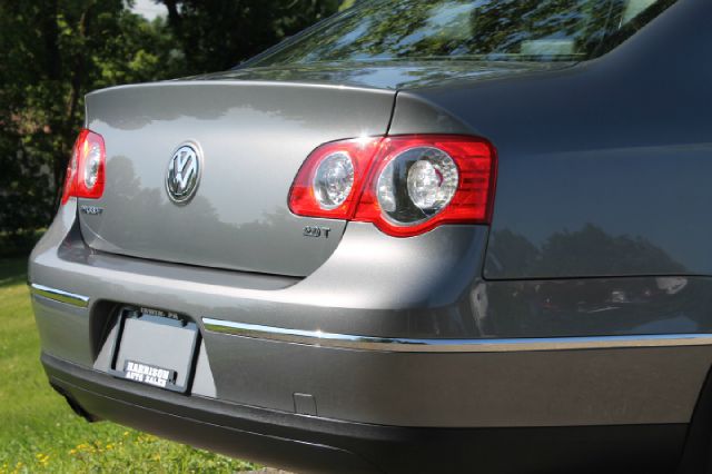 Volkswagen Passat 2008 photo 11