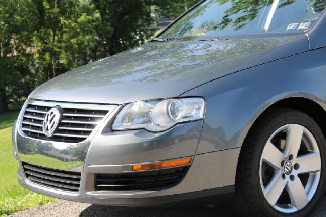 Volkswagen Passat 2008 photo 12