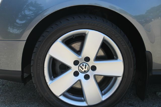 Volkswagen Passat 2008 photo 28