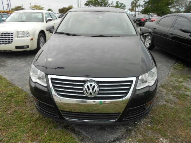 Volkswagen Passat 2008 photo 1