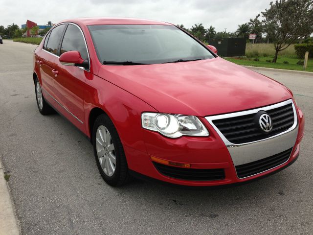 Volkswagen Passat Series 4 Sedan