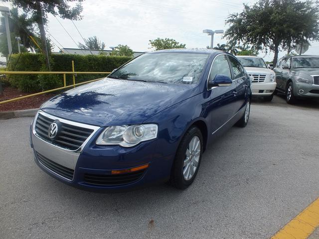 Volkswagen Passat 2008 photo 1