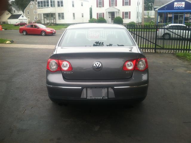 Volkswagen Passat 2008 photo 3