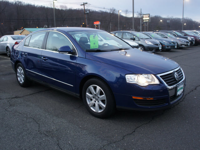 Volkswagen Passat 2008 photo 4