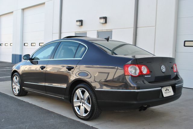 Volkswagen Passat 2008 photo 1