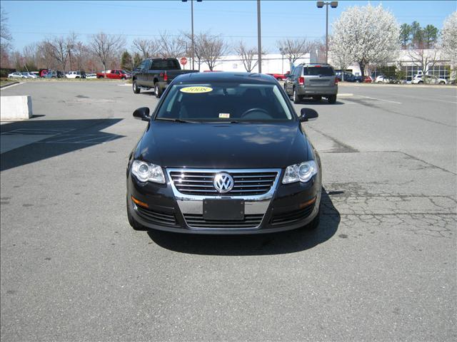 Volkswagen Passat 2008 photo 1