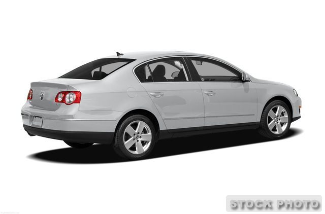 Volkswagen Passat 2008 photo 2