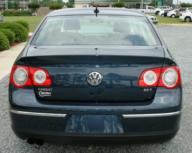 Volkswagen Passat 2008 photo 1