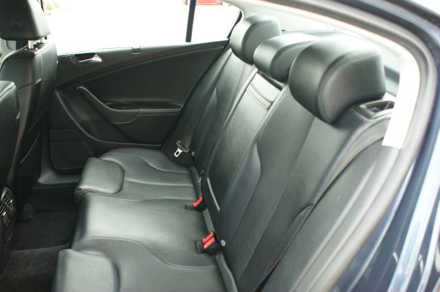 Volkswagen Passat 2008 photo 8