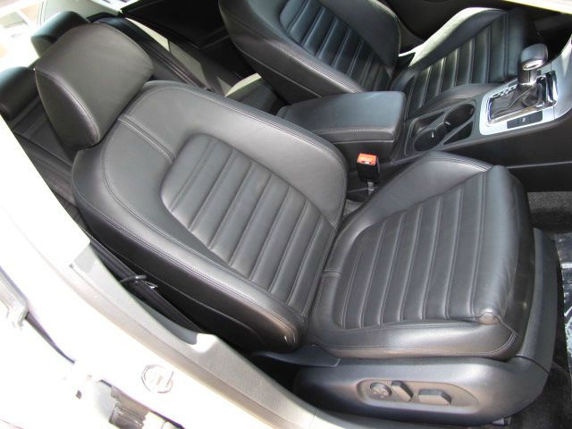 Volkswagen Passat 2008 photo 9