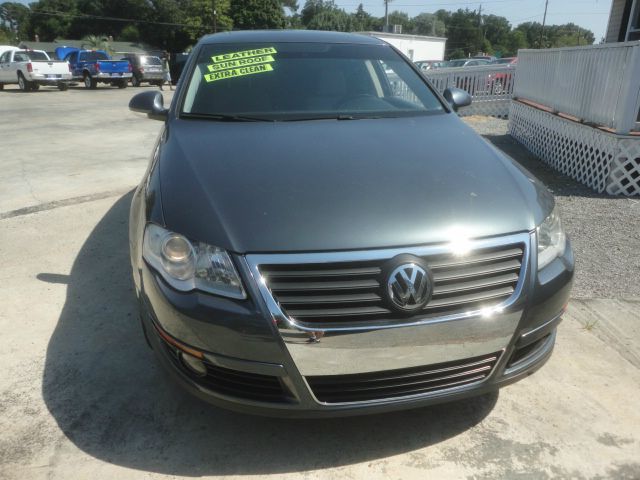 Volkswagen Passat 2009 photo 1