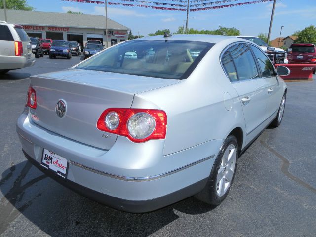 Volkswagen Passat 2009 photo 3