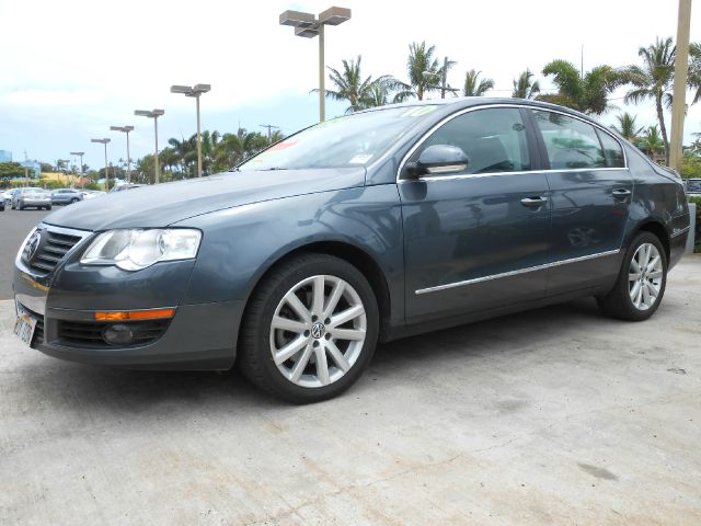 Volkswagen Passat 2010 photo 12