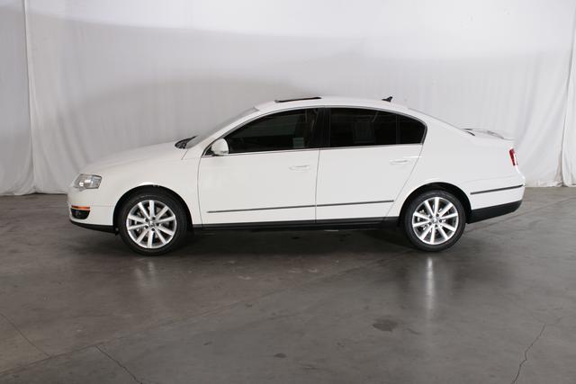 Volkswagen Passat 2010 photo 1