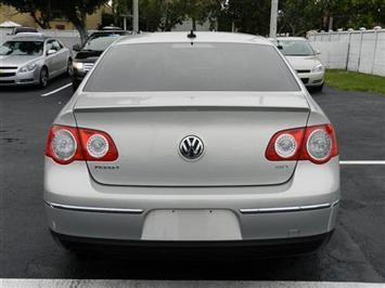 Volkswagen Passat 2010 photo 3