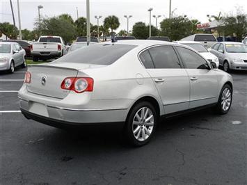 Volkswagen Passat 2010 photo 4