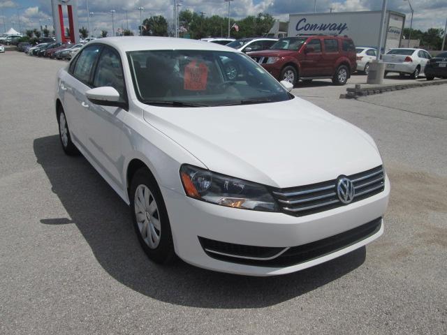 Volkswagen Passat 2012 photo 2