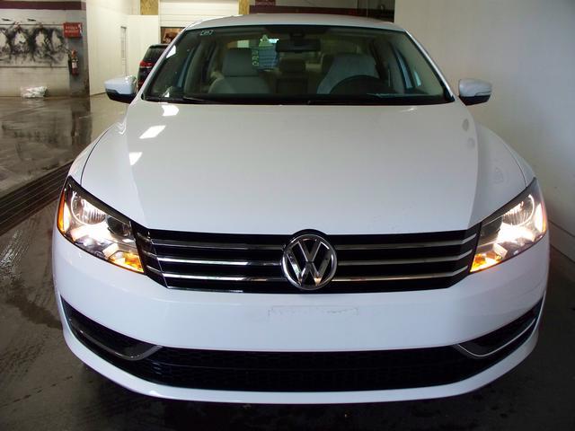 Volkswagen Passat 2013 photo 4