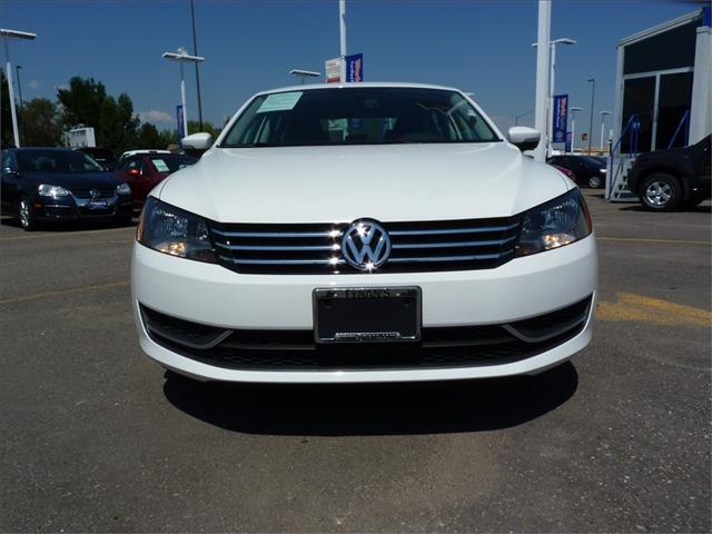 Volkswagen Passat 2013 photo 3