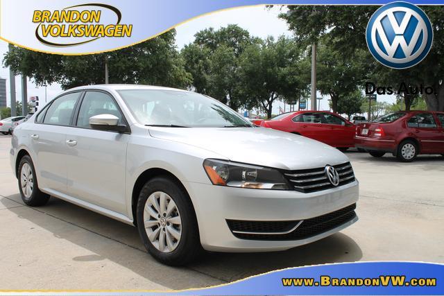 Volkswagen Passat 2013 photo 3