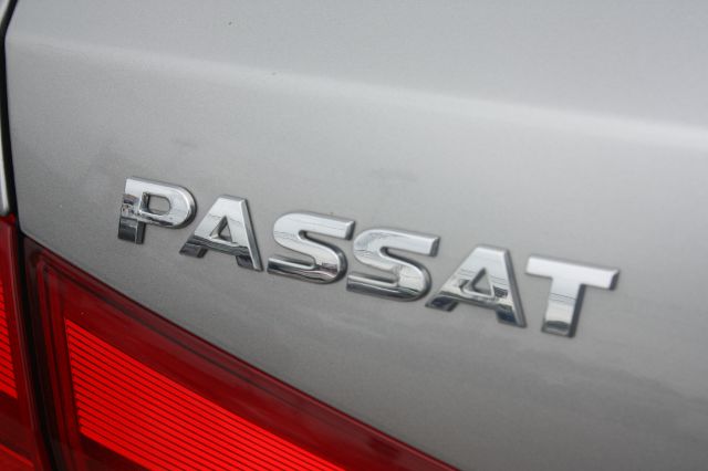 Volkswagen Passat 2013 photo 13