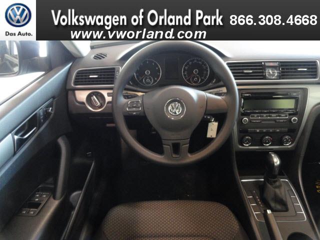 Volkswagen Passat 2013 photo 4