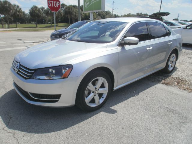 Volkswagen Passat 2013 photo 28