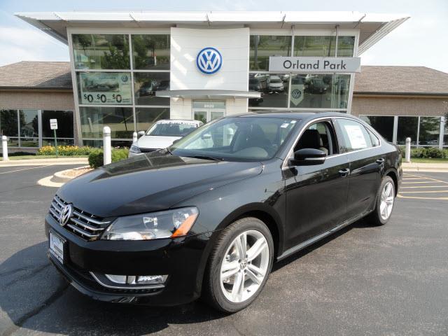 Volkswagen Passat 2013 photo 1