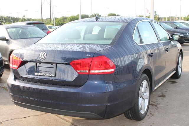 Volkswagen Passat LX Convertible Sedan