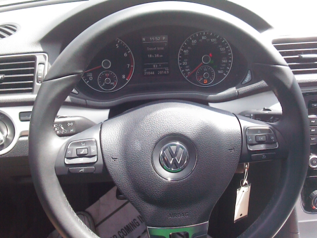 Volkswagen Passat 2013 photo 3