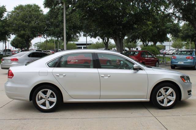 Volkswagen Passat LX Convertible Sedan