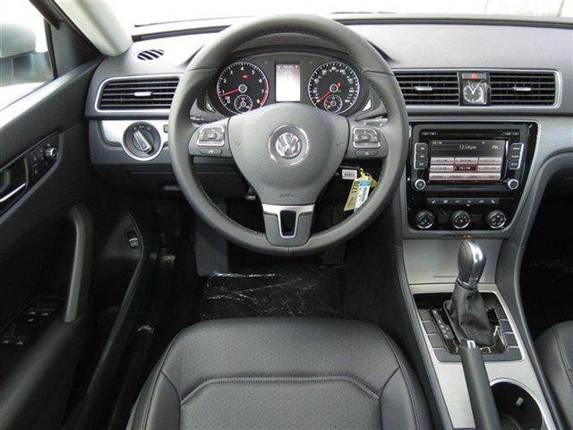 Volkswagen Passat 2014 photo 4