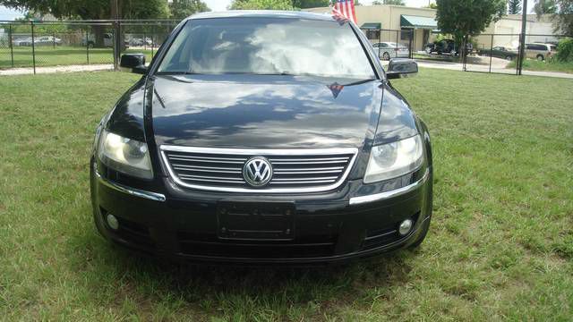 Volkswagen Phaeton 2004 photo 3