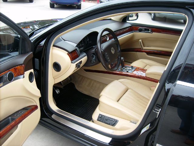 Volkswagen Phaeton 2004 photo 5