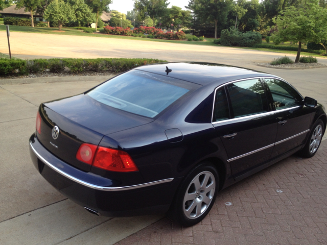 Volkswagen Phaeton 2004 photo 5