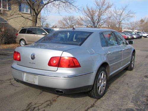 Volkswagen Phaeton 2004 photo 2